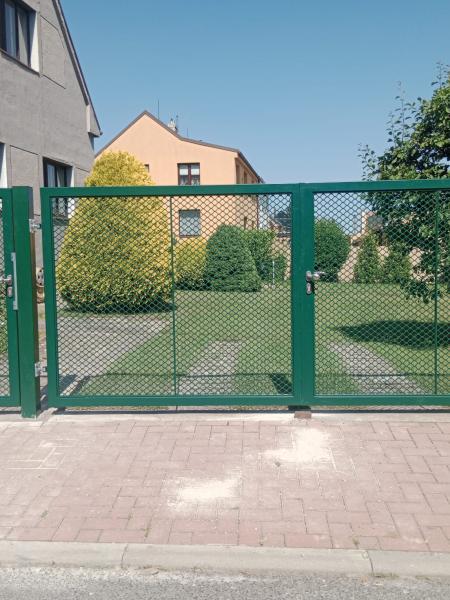 Výměna plotu Hostivice